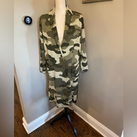 Anthropologie
Green S Maeve Camo Kieran Sweater Coat Cardigan - Picture 2 of 11